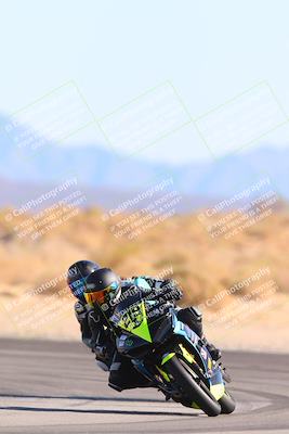 media/Jan-10-2025-CVMA Friday Practice (Fri) [[489e0da257]]/Group 4 and Trackday/Session 4 (Turn 16)/